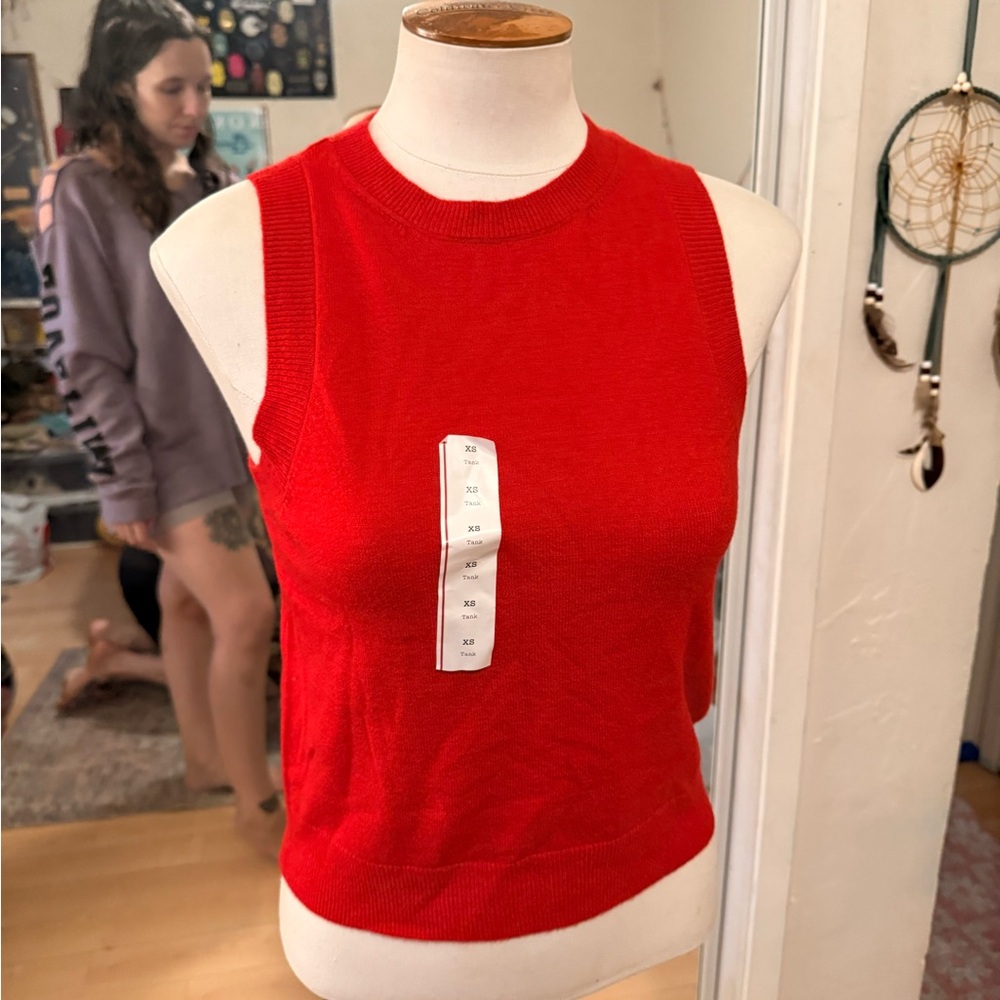 Women's Red Sleeveless Vest/Top